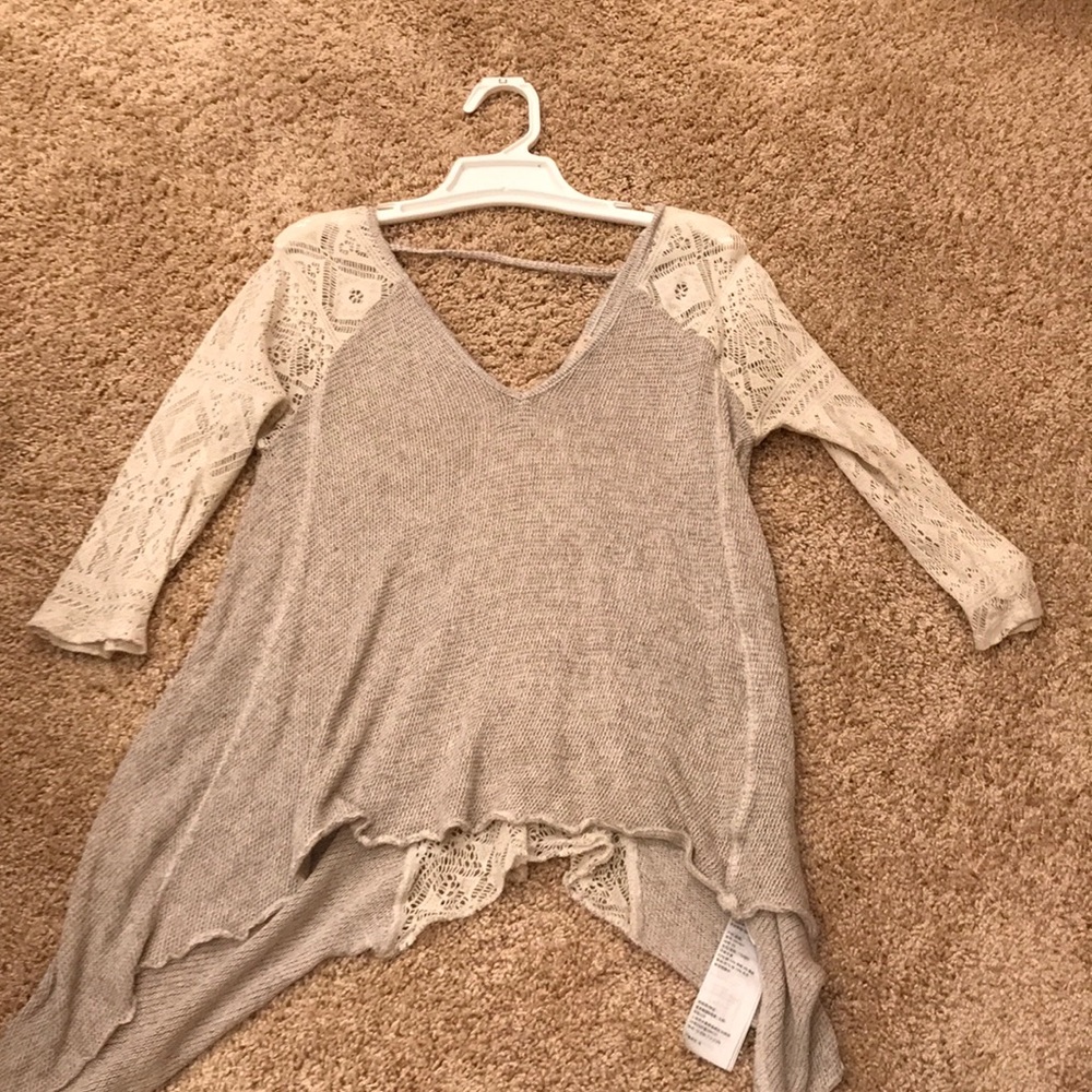 Flowy Hollister Shirt